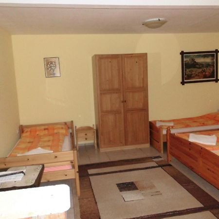 Sárospatak Fenyves Apartman מראה חיצוני תמונה