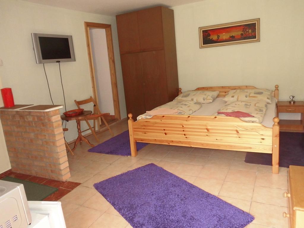 Sárospatak Fenyves Apartman מראה חיצוני תמונה