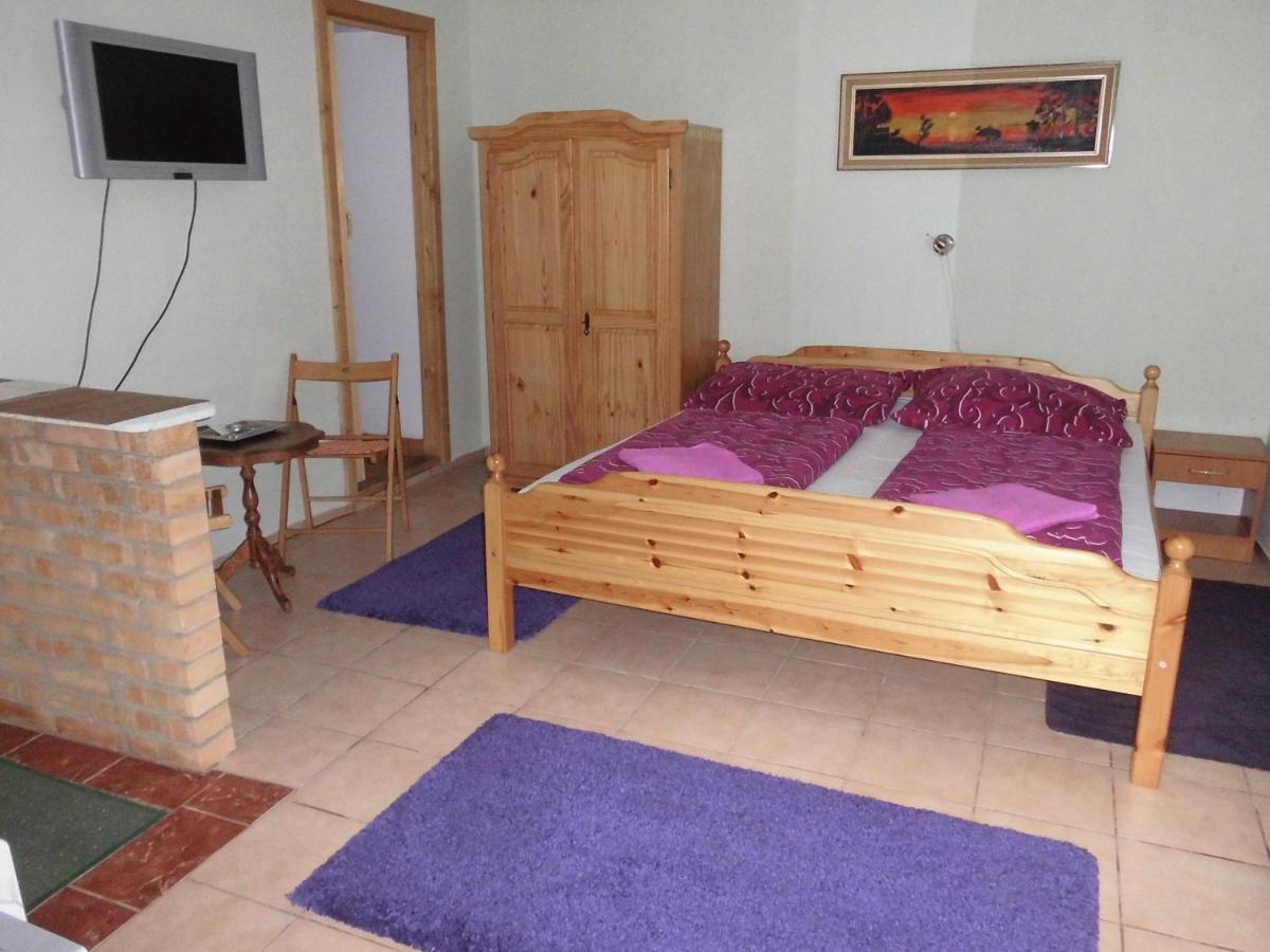 Sárospatak Fenyves Apartman מראה חיצוני תמונה